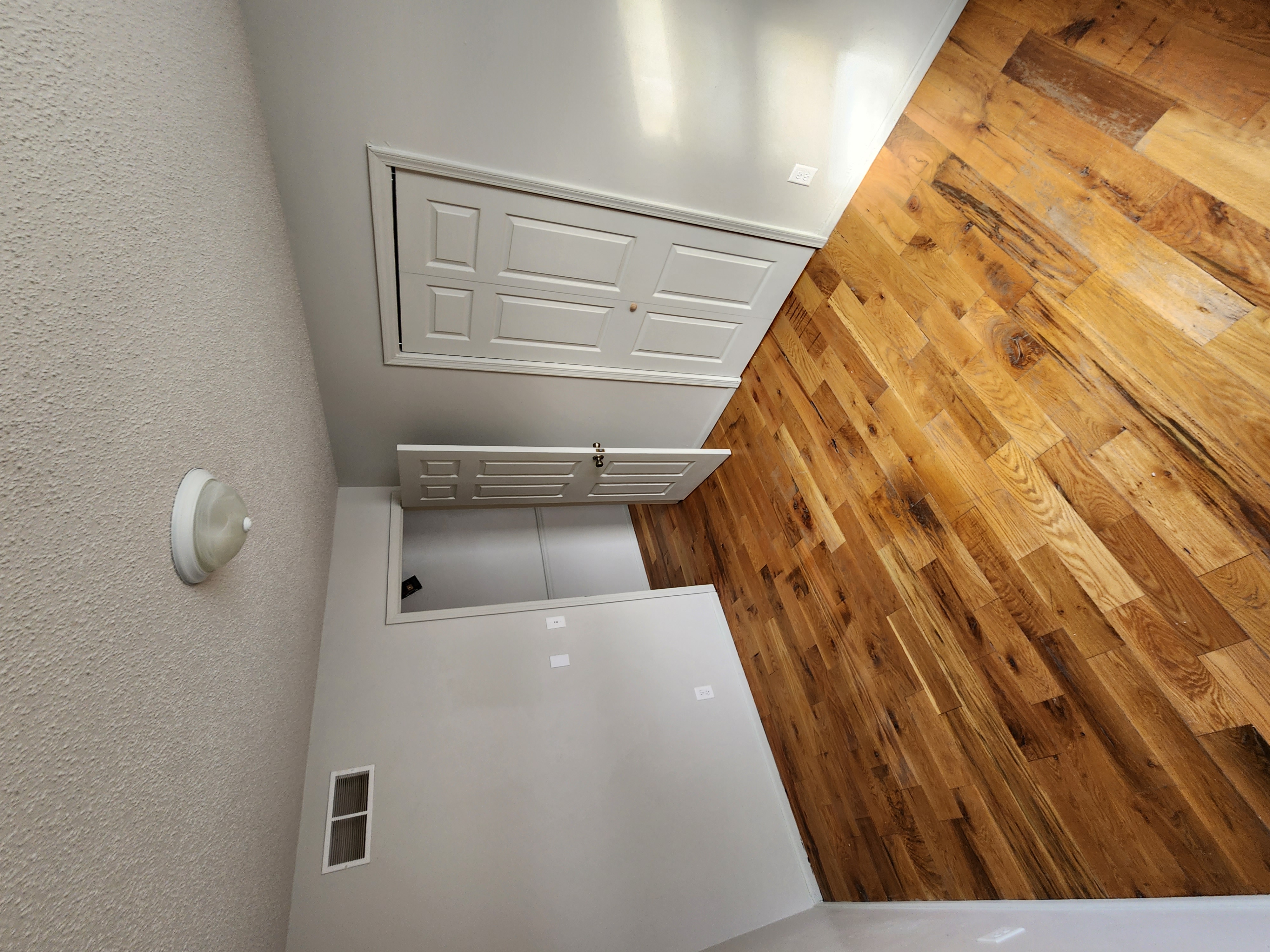 207 S maple St Calhoun MO 3.jpg